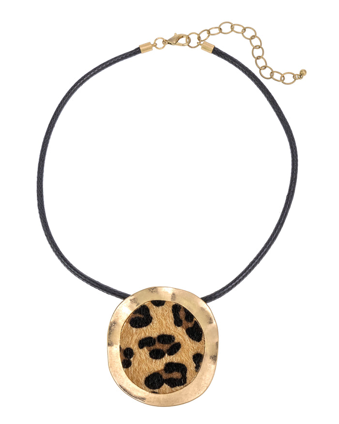 Whisker Disc Necklace displayed on white background – Dauplaise Jewelry