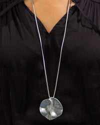 Thea Necklace