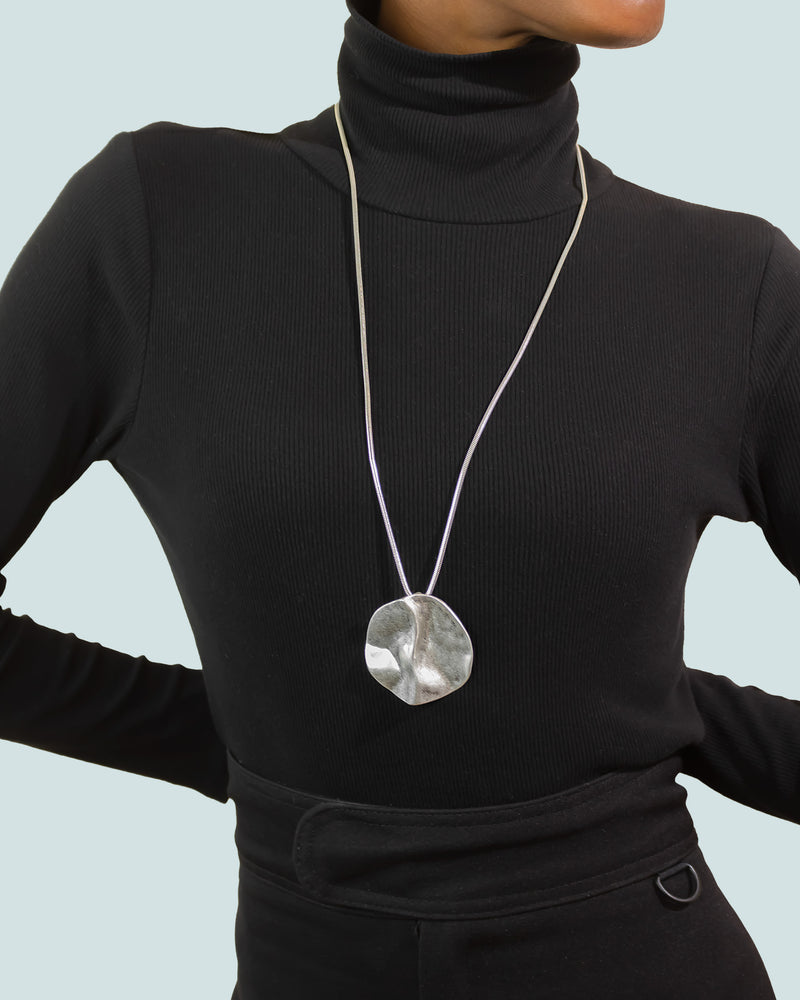 Thea Necklace