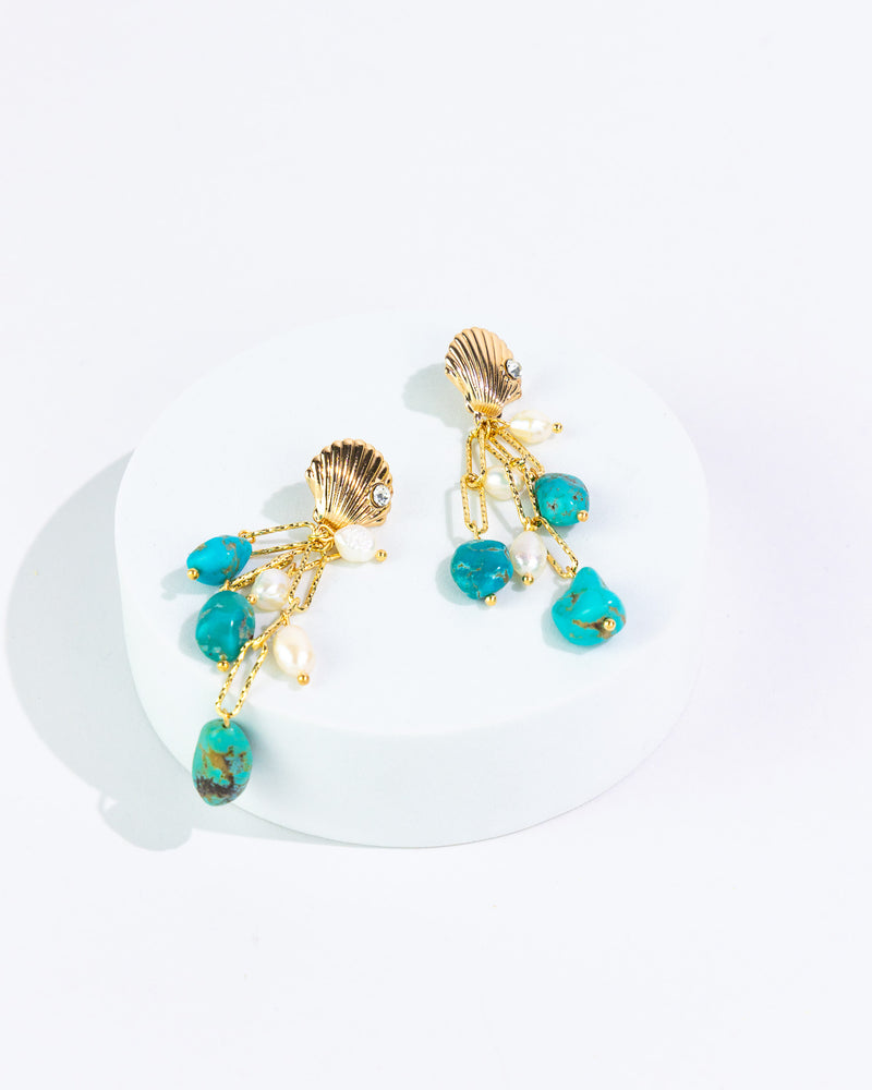 Dauplaise Jewelry - Caught-Up Shell Earrings