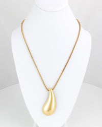 Dauplaise Jewelry - Sculpted Drop Necklace
