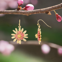 Daupaise Jewelry - Blooming Daisy Drop Earrings